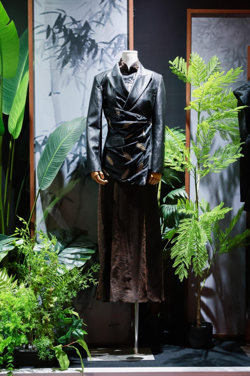 穿越千年对话时尚!2025首届中国国风时尚周在河南中牟艺秀小镇开幕