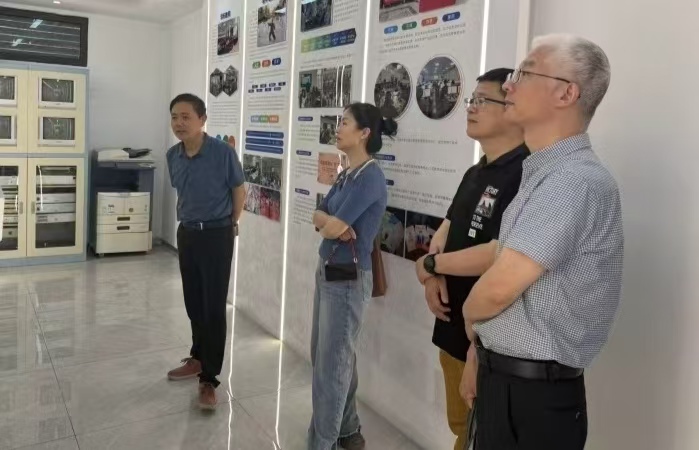 1779846232569302.jpg 陪你一起找答案:“和你同行”的基层服务之路